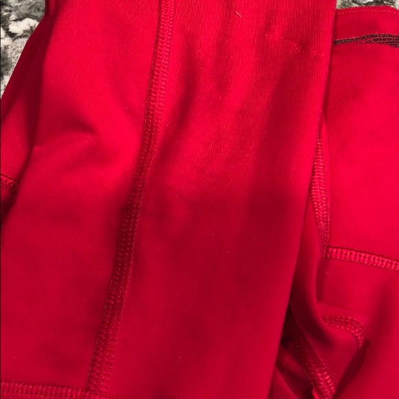 Red vs compression pants - Picture 7 of 7